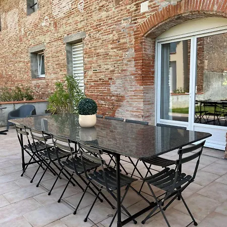 Les Terrasses Binel à Ronsac Casa de Férias Aigrefeuille